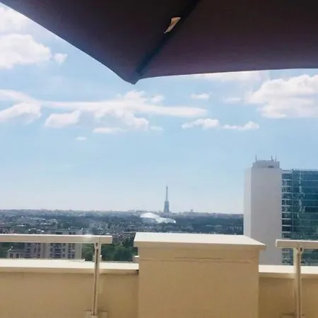 Beautiful With Eiffel Tower View *